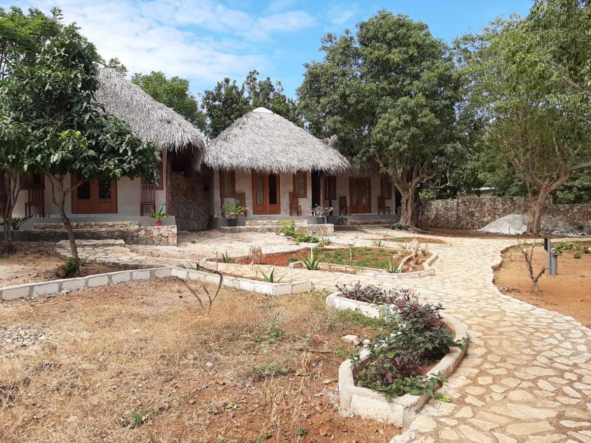 Mulia Bungalows Nembrala Exterior foto