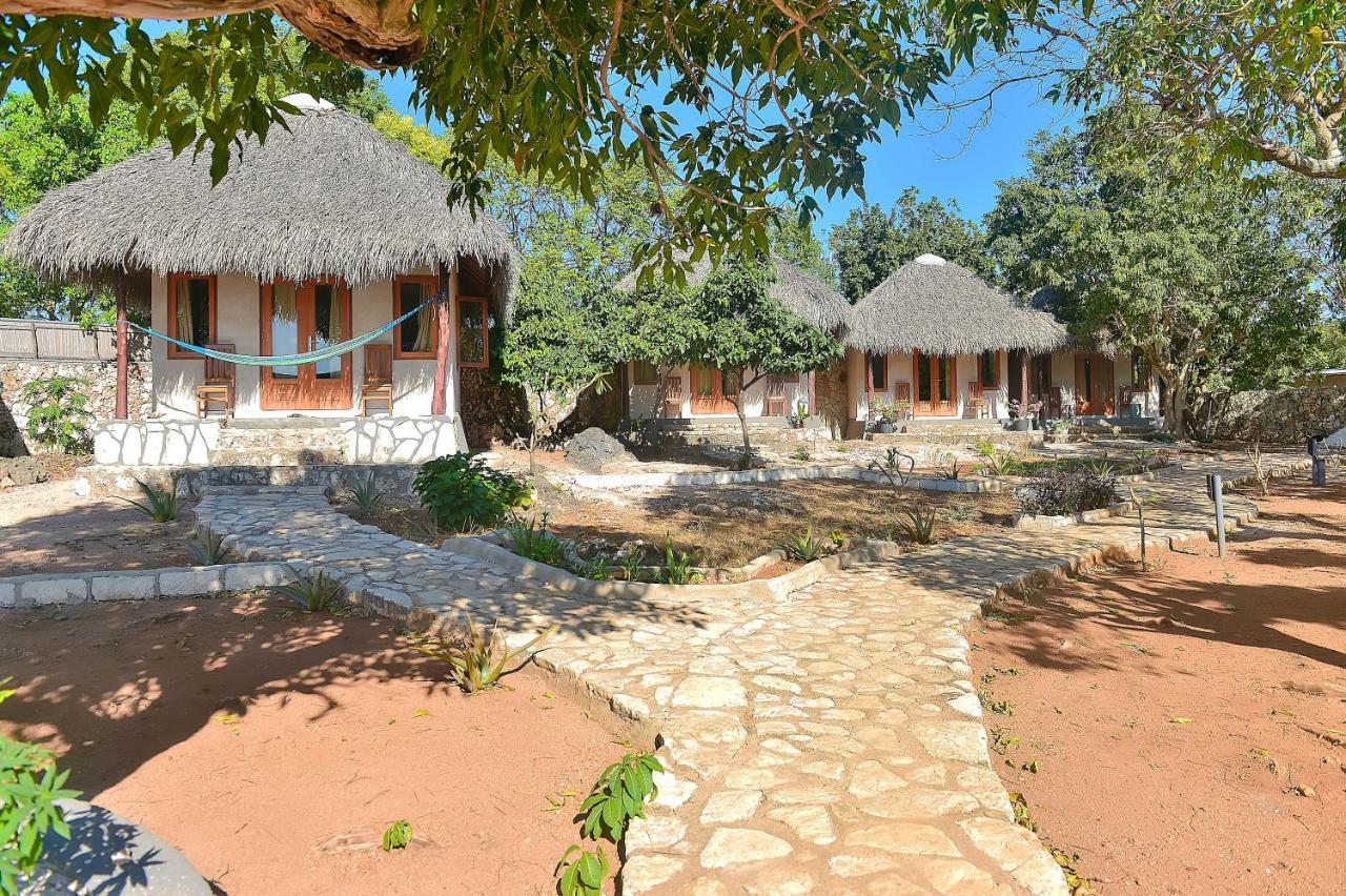 Mulia Bungalows Nembrala Exterior foto